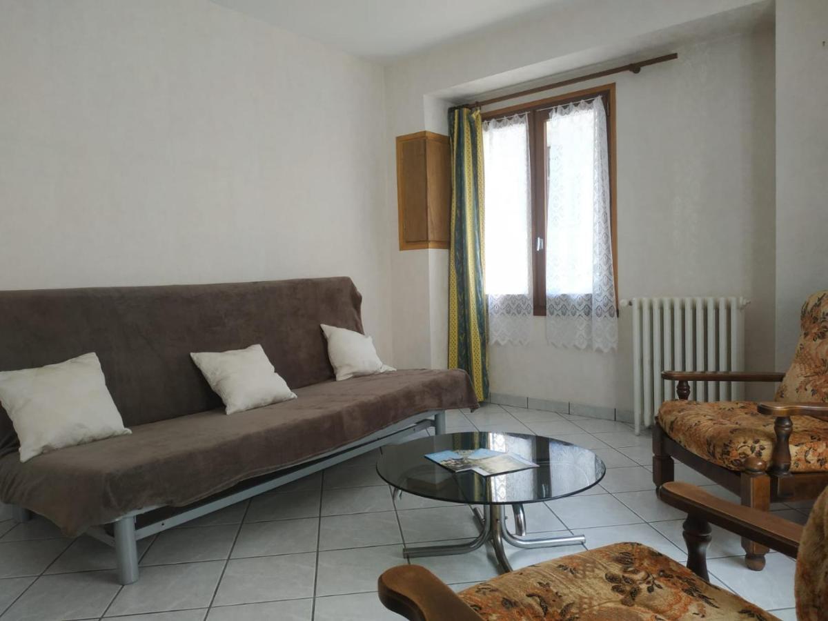 Classic House Apartment Argentat Exterior photo
